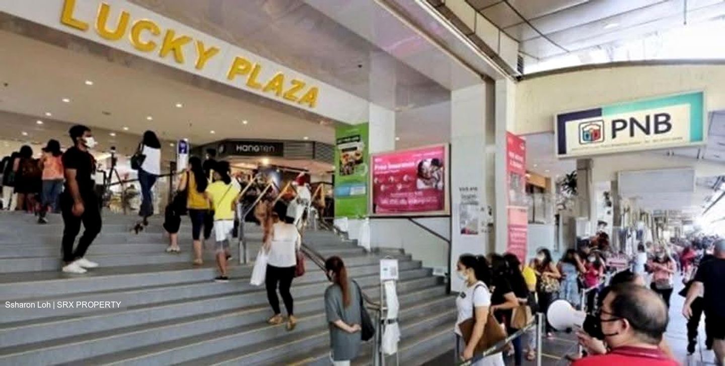 Lucky Plaza (D9), Shop House #613702611